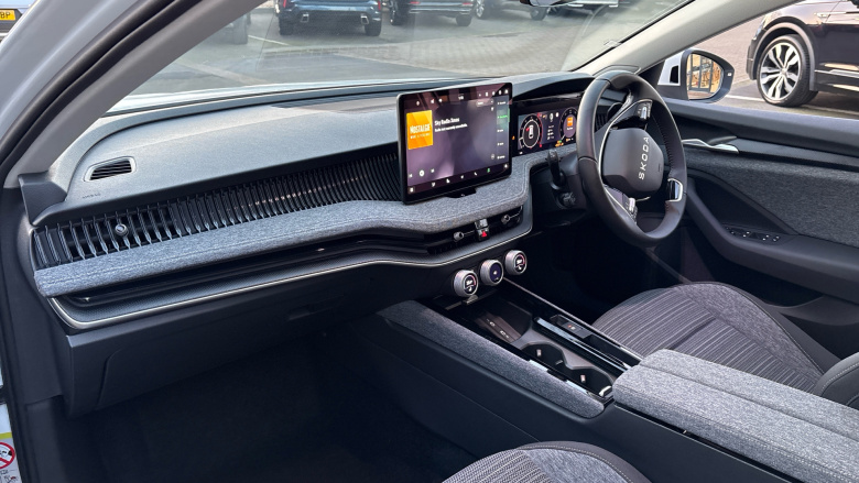 Skoda Superb 2.0 TDI SE Technology 5dr DSG Diesel Estate